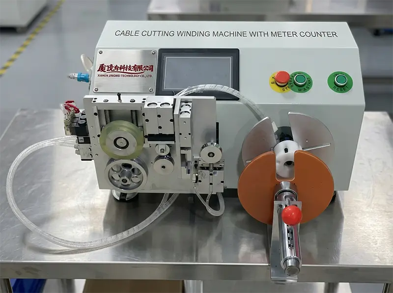 WPM-2009LC: Semi-automatische kabel snij- en opwikkelmachine met lengtemeter