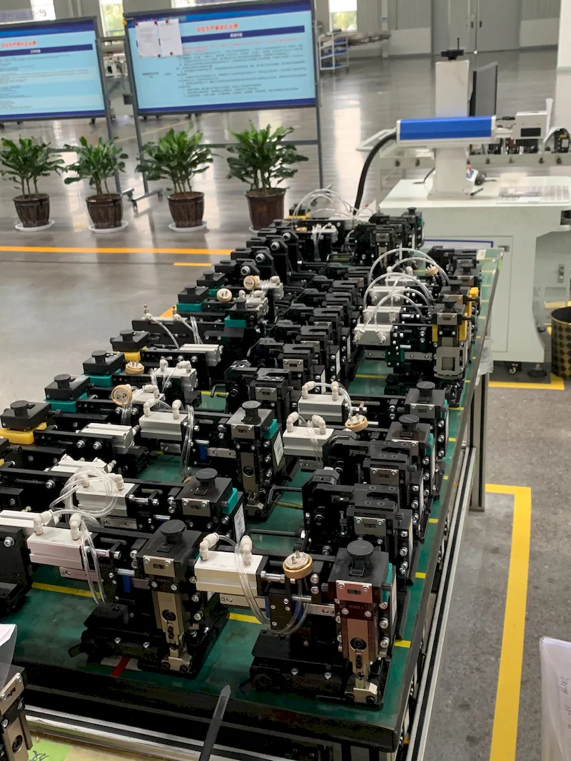  Terminal krimpmachinemes, OTP-applicatormes, Buignet, Terminal krimpmes 