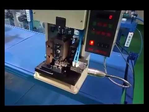 WPM-2008A2-E: Eindtoevoer draadstrip- en terminalcrimpmachine voor industriële automatisering