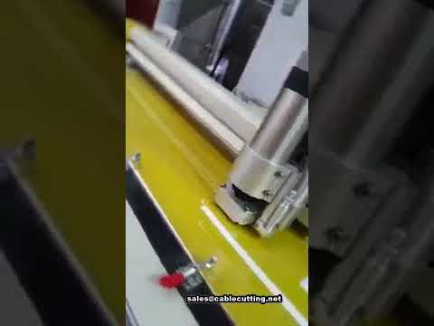 Automatische mesplotter snijdt PVC-tape met precisie