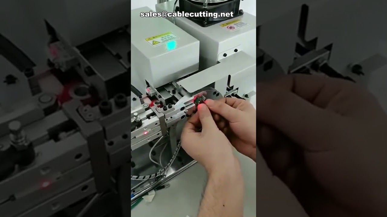Automatische draadhuls-insteek- en verwarmingsmachine | Industriële hulseninsteekapparatuur
