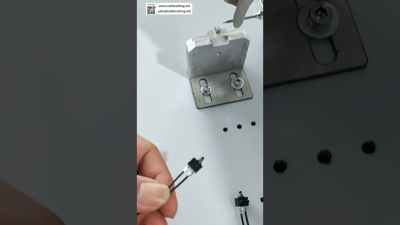 Halfautomatische draadsoldeermachine - Precisie enkellassolderen voor veeleisende kwaliteit