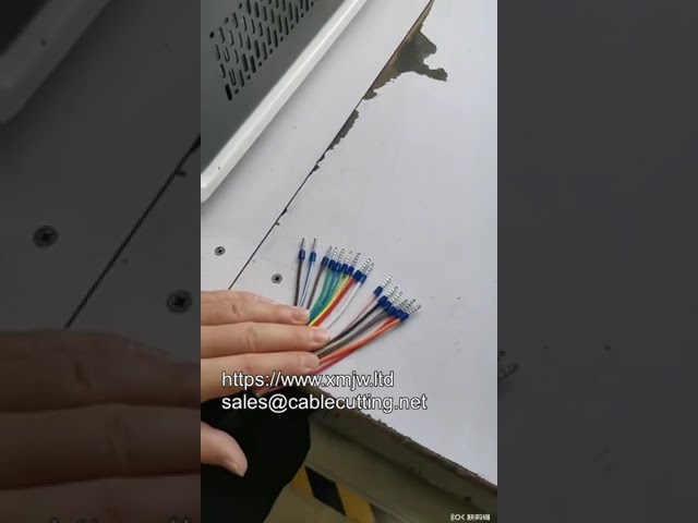 Automatische draadstripper en krimpmachine voor adereindhulzen
