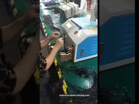 Automatische opwind- en bindmachine voor oortelefoonkabels met twist tie