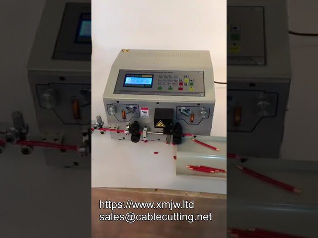 WPM 04 Automatische kabelstrip- en snijmachine voor 25mm² koperen kabels