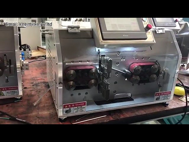 Volledig automatische meeraderige kabelstripmachine - Snijdt en stript 2-6 aders