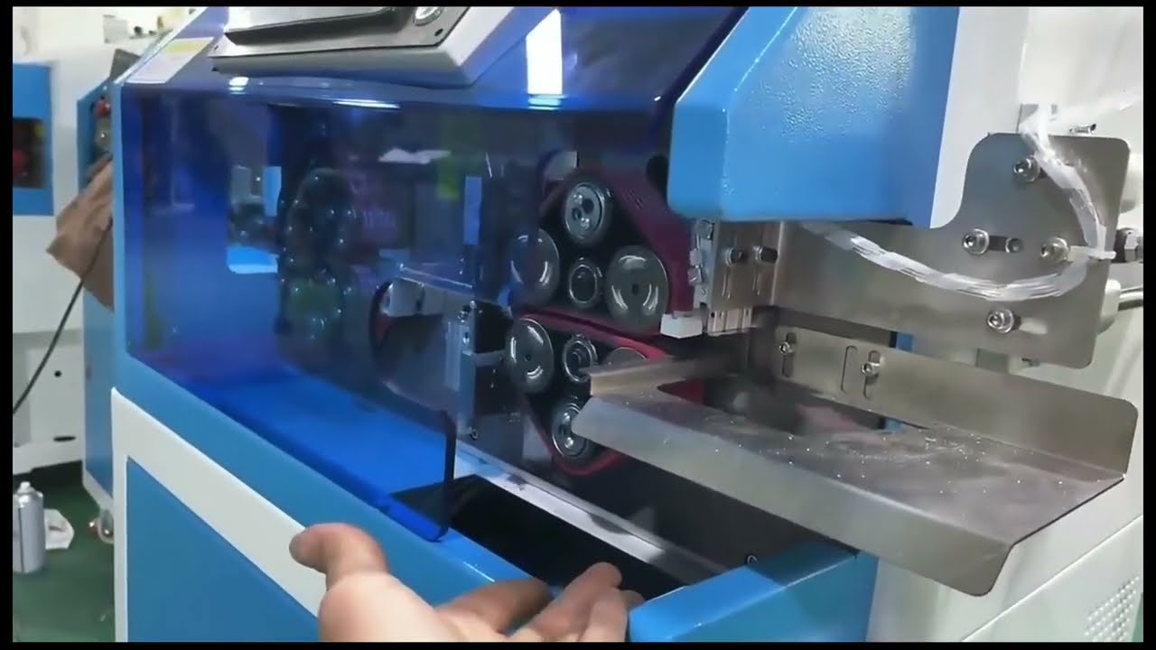 Automatische elektrische kabelstripper voor ronde kabels - snijden & strippen