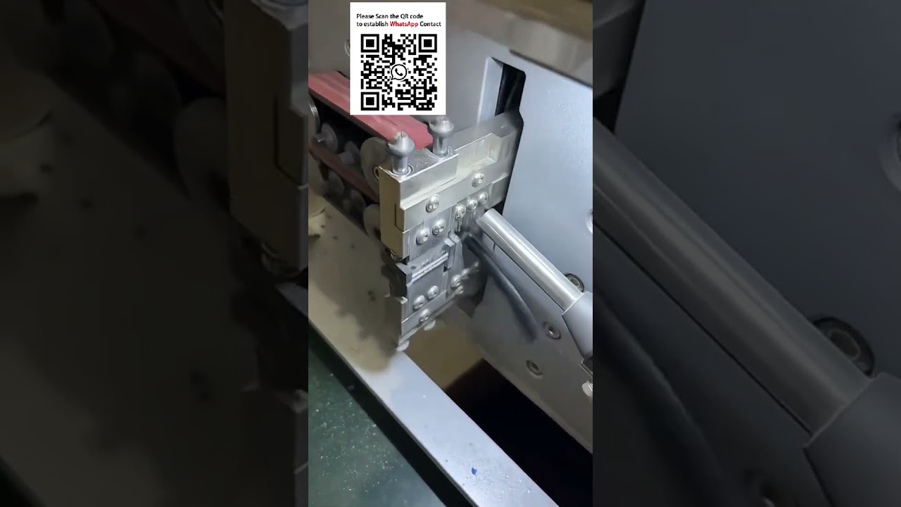 Machine voor knippen en strippen van bekabelde kabels (buitenste & binnenste laag) – automatisering kabelboomverwerking