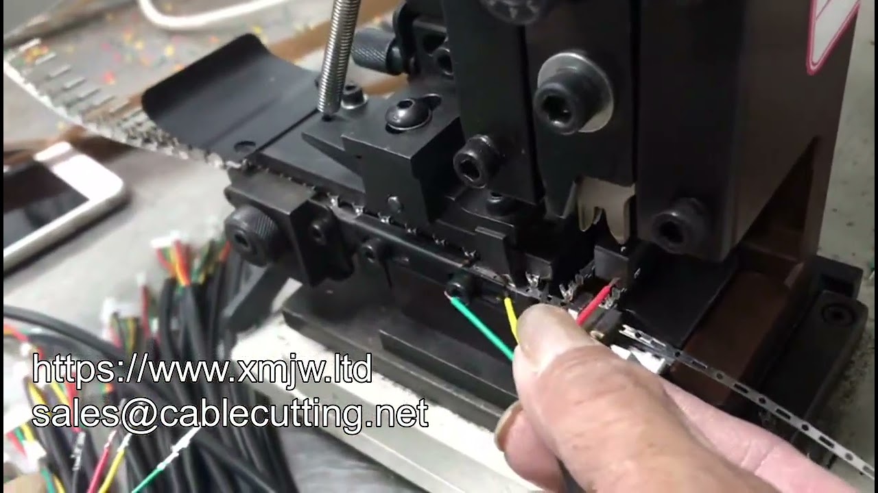 Universele Terminalkrimpmal Applicator - Horizontale Aanvoer voor Draadverwerkingsmachines